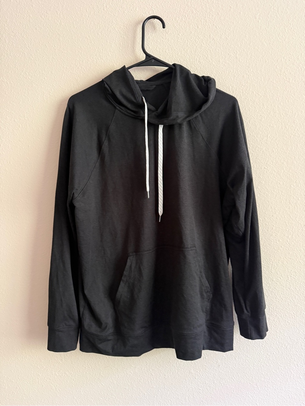 Vuori Women's Black Pullover Hoodie with White Drawstrings